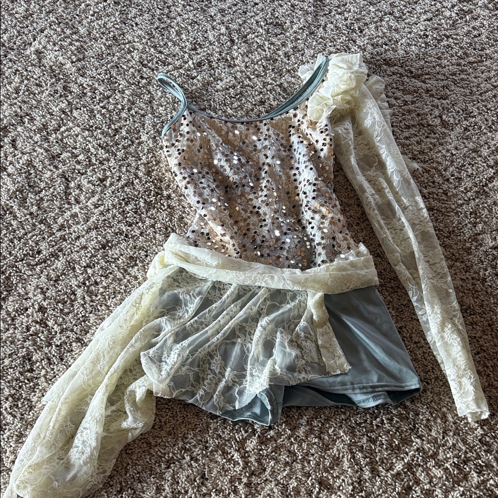 Costume Gallery Dance cream grey lace one piece leotard shorts Adult Small